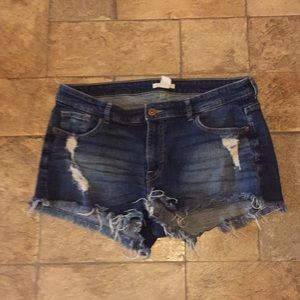 H & M jean shorts